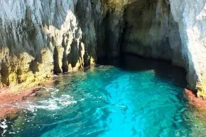 Siracusa boat tour caves